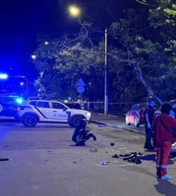 Двоє людей постраждали під час вибуху автомобіля в Одесі: СБУ розглядає теракт