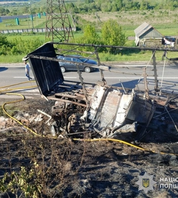 У ДТП на Львівщині загинув водій вантажівки (ФОТО)