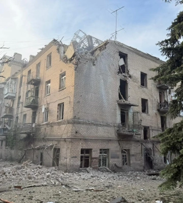 росіяни скинули авіабомбу на багатоповерхівку у Дружківці, є загибла і п&amp;apos;ятеро поранених