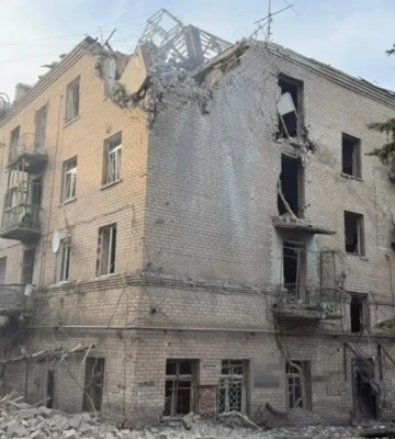 росіяни скинули авіабомбу на багатоповерхівку у Дружківці, є загибла і п&amp;apos;ятеро поранених