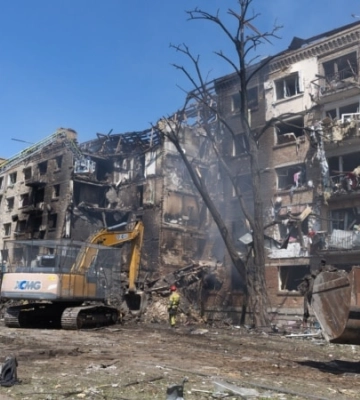 ДСНС: у Києві деблокували тіла двох загиблих, кількість постраждалих зросла до 87