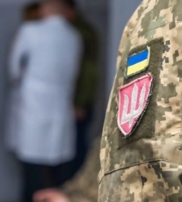 У Тернополі чоловік вчинив самогубство у ТЦК