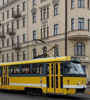 У п’ятницю трамваї №5, 8 і тролейбус №6 змінять маршрути