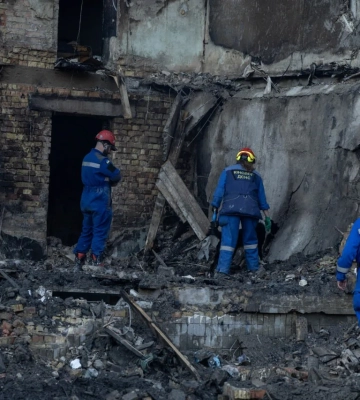 ДСНС: у Києві деблокували тіла двох загиблих, кількість постраждалих зросла до 87