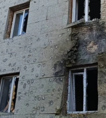 Рашисти вдарили по Павлограду: понівечено багатоповерхівку