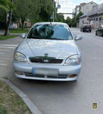 На Буковині водій збив мотоцикліста, чоловік помер у лікарні