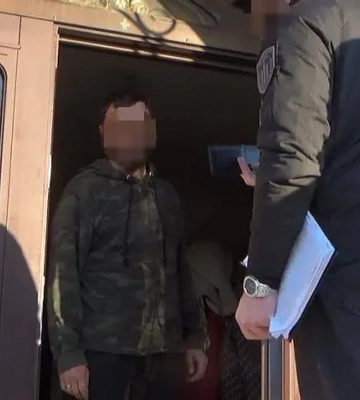 Держреєстратора з Тернопільщини підозрюють у незаконному відчуженні земель оборонного підприємства