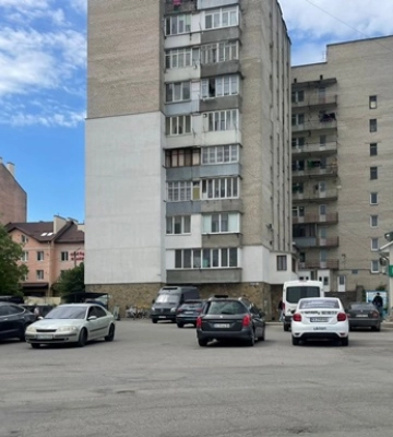 Держреєстратора з Тернопільщини підозрюють у незаконному відчуженні земель оборонного підприємства