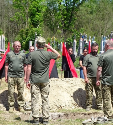 На Волині попрощалися з Героєм Дмитром Лободюком