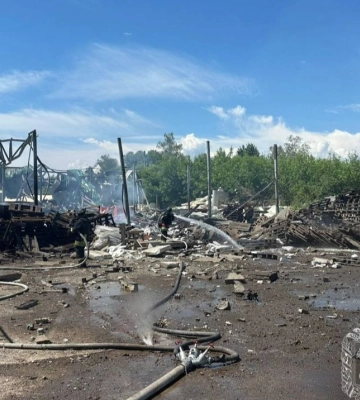 Ворог вдарив по Дергачах: двоє людей загинули, 19 постраждали