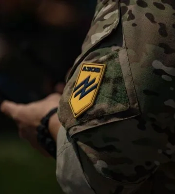 Азов показав удари по російській логістиці біля Маріуполя