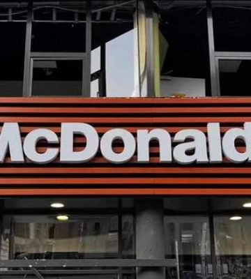 Первый McDonald's в Украине поврежден после массированной атаки по Киеву: что с ним будет