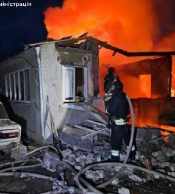 Рашисти вдарили по Вільнянську: зруйновано будинок, серед поранених - 2-річний хлопчик і 12-річна дівчинка. ФОТО