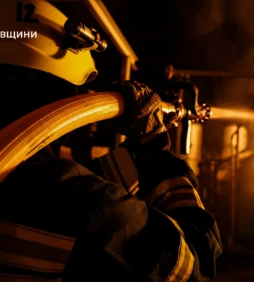 Атака на Полтавский район: из-под завалов дома спасли женщину