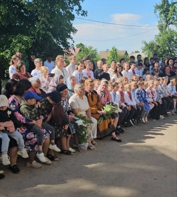 Попри зусилля медиків, життя воїна врятувати не вдалося: на Волині поховали 28-річного Героя Богдана Карвацького