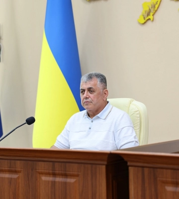 У П'ятихатках на Дніпропетровщині невідомий напав на мера Гілала Ісаєва: він у критичному стані