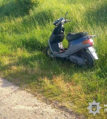 На Полтавщині у ДТП з мопедом постраждали двоє малолітніх дітей