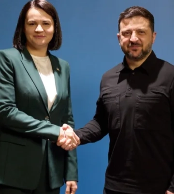Зеленский провел переговоры с Тихановской и высмеял Лукашенко, который предлагал «встречу президентов»