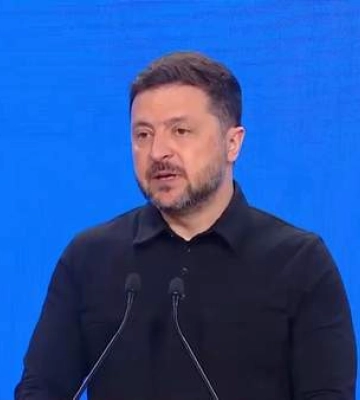 "Интересно получилось": Зеленский пошутил о Лукашенко после приезда Тихановской в Киев