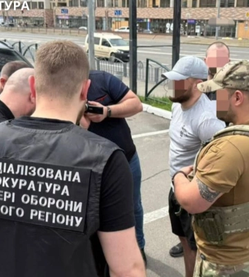 11 тисяч доларів за "списання" зі служби: підполковника НГУ затримали вдруге за пів року