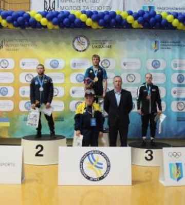 Десять нагород привезли параплавці Рівненщини з чемпіонату України