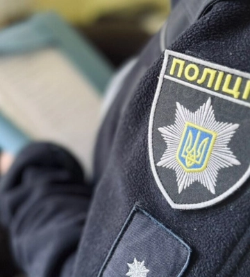 В трех областных управлениях полиции проводят обыски
