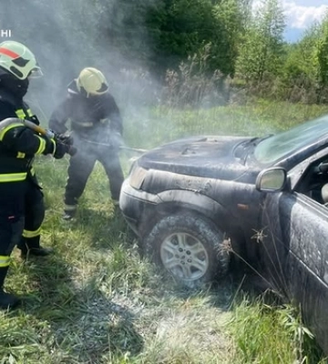 У Ковелі посеред дня загорівся легковик 