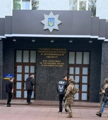 До трьох обласних управлінь Нацполіції прийшли з обшуками: що відомо 