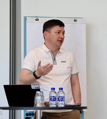 Кім розповів про плани реалізувати експериментальний проєкт з будівництва доріг із використання шламу Миколаївського глиноземного заводу