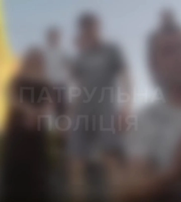Курили, матюкалися і слухали російську музику: у центрі Луцька п'яна молодь порушувала спокій містян (відео)