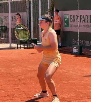 Снігур без шансів вилетіла з Ролан Гаррос. Українка програла вісім геймів поспіль