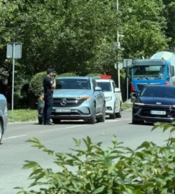 В Ужгороді ДТП: водійка "Mercedes" збила дівчину на «зебрі»