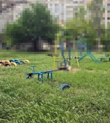 Росія вгатила по дитячому майданчику у Херсоні: є загиблий, серед постраждалих – діти