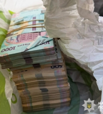У Рівному пенсіонерка віддала шахраям понад пів мільйона гривень на «лікування дочки після ДТП»