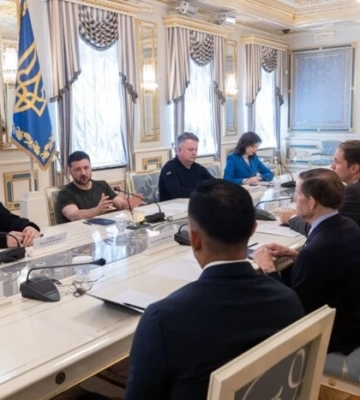 Зеленський обговорив з американськими конгресменами подальшу підтримку України