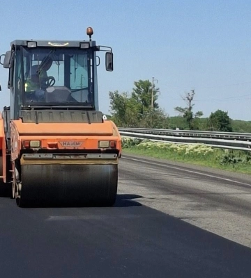 На дорозі з Черкас до Сміли знову діє реверс: ремонт траси триває