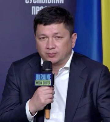 Голова Миколаївської ОВА Віталій Кім повідомив, що не планує переходити на дипломатичну роботу