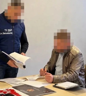 Робота на СТО замість служби: ДБР повідомило про підозру екскомандиру військової частини Хмельниччини. ФОТОрепортаж