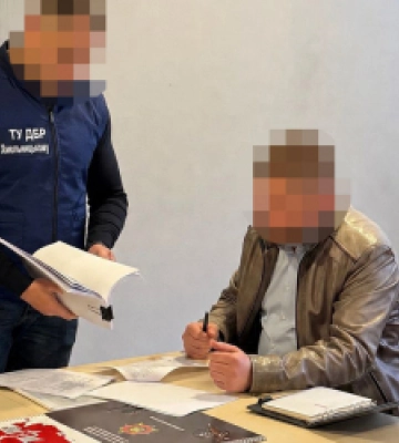 Робота на СТО замість служби: ДБР повідомило про підозру екскомандиру військової частини Хмельниччини. ФОТОрепортаж