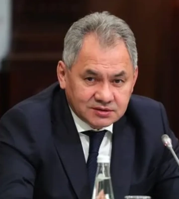 Удар в любой момент: Шойгу официально объявил о готовности атаковать Киев и просит послов спасаться