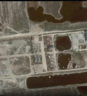 Дроны СБУ полностью уничтожили базу ФСБ на Арабатской косе — спутниковые снимки