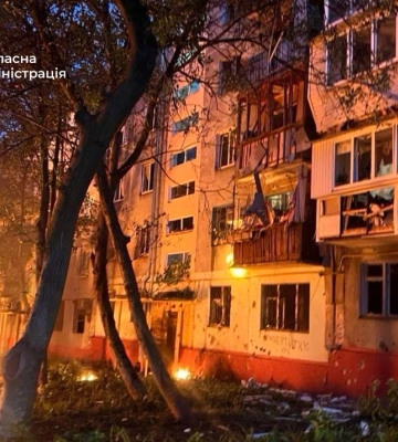 Россияне нанесли удар по Запорожью, возник пожар, двое пострадавших