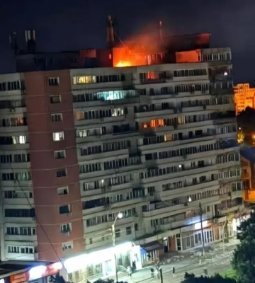 Російський дрон влучив у багатоповерхівку в Румунії: чому не збили БпЛА