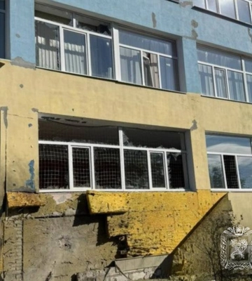 По школе в Дергачевской громаде ударили россияне – фото последствий