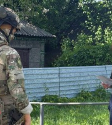 Посадовця військової частини із Хмельниччини підозрюють у продажі 17 тонн пального