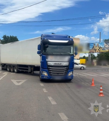 Чоловік потрапив під колеса автомобіля у Пересипському районі Одеси