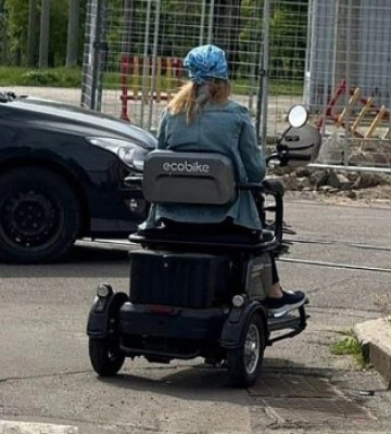 Поліція розшукує двох винуватців ДТП