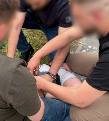 "Бронювання" за $10 000: у Києві затримали підприємця, який обіцяв відстрочку від армії. ФОТОрепортаж