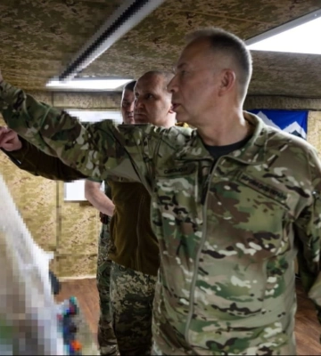 Ворог намагається прорватися до Слов'янська і Краматорська – Сирський побував на найгарячішій ділянці фронту