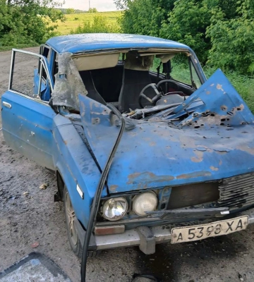 Двоє жінок зазнали поранень через удар російського FPV-дрона по автівці у Рясному на Харківщині
